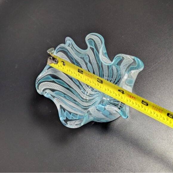 Murano Glass Handkerchief Vase Blue White Swirl Pattern Vintage - Picture 4 of 16